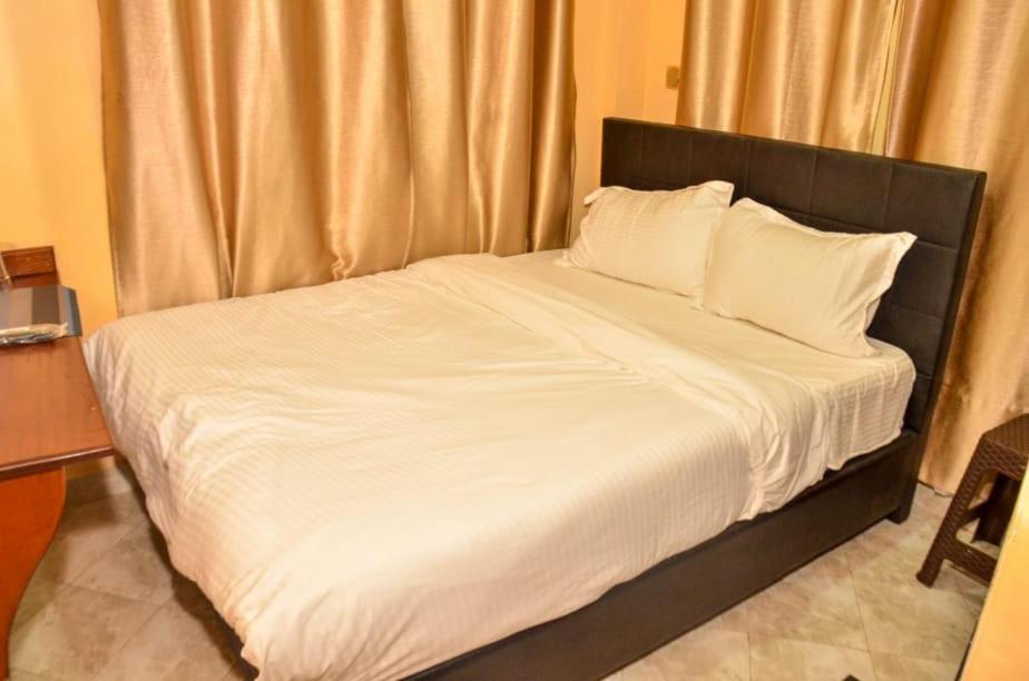 Kentania Hotel & Spa, Nakuru - Kenya Екстер'єр фото
